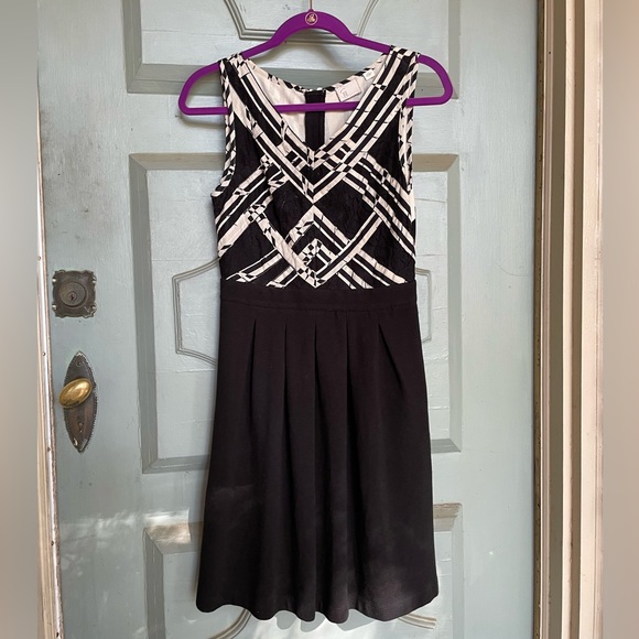 9 H1S Black & White Sleeveless Dress     Size 2 - Picture 11 of 13